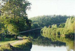 riverbank accommodation in brittany